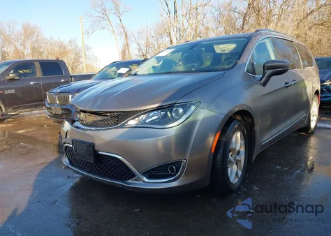 2018 Chrysler Pacifica Touring L z USA, uszkodzony, nr VIN 2C4RC1BG5JR270413